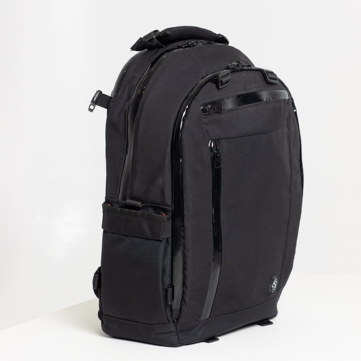 thestrnwatch.comCustomizable Backpack for Work & Travel